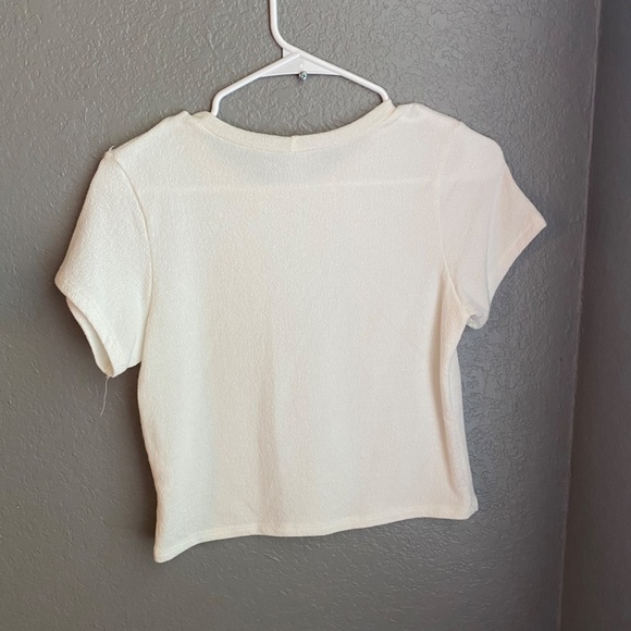 Cream basic tee - Picture 2 of 3